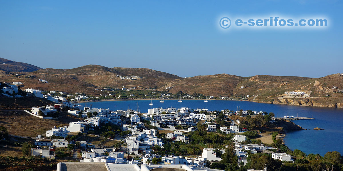 Πανοραμική άποψη των οικισμών Λιβάδι και Λιβαδάκια στη Σέριφο