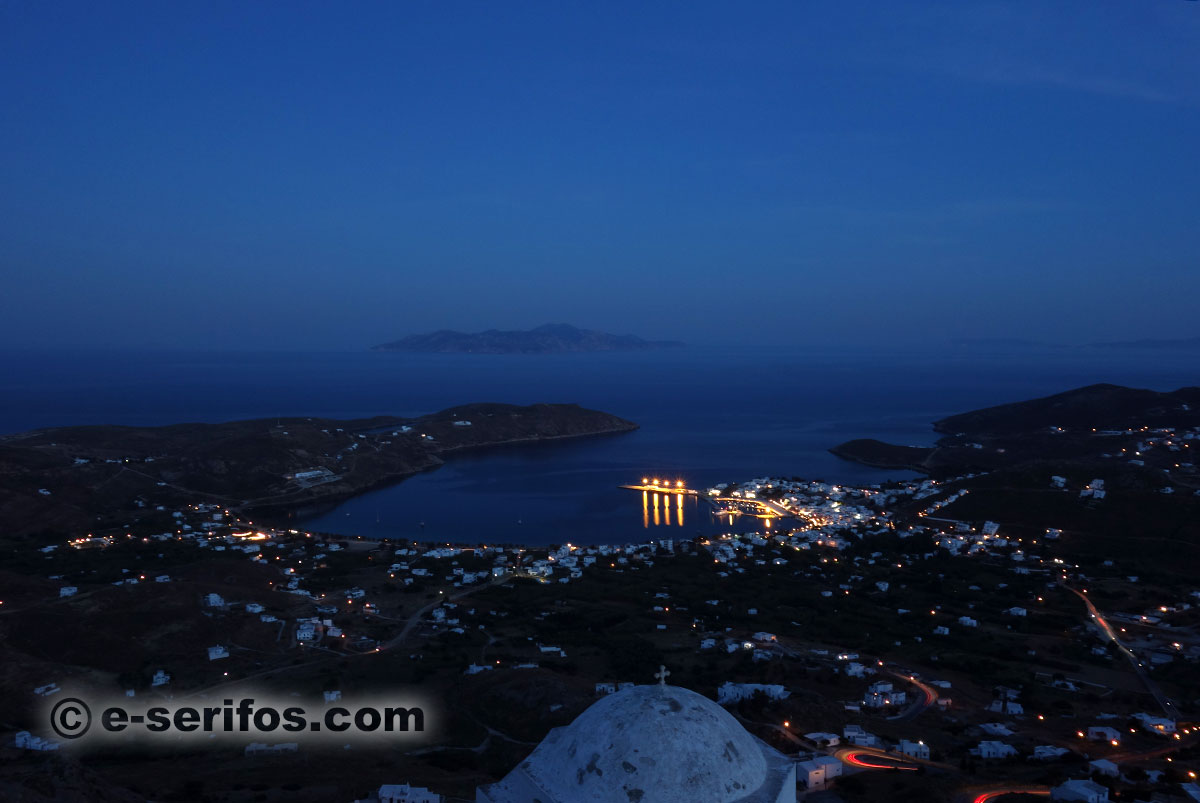 Βόλτα στη Σέριφο με το αυτοκίνητο