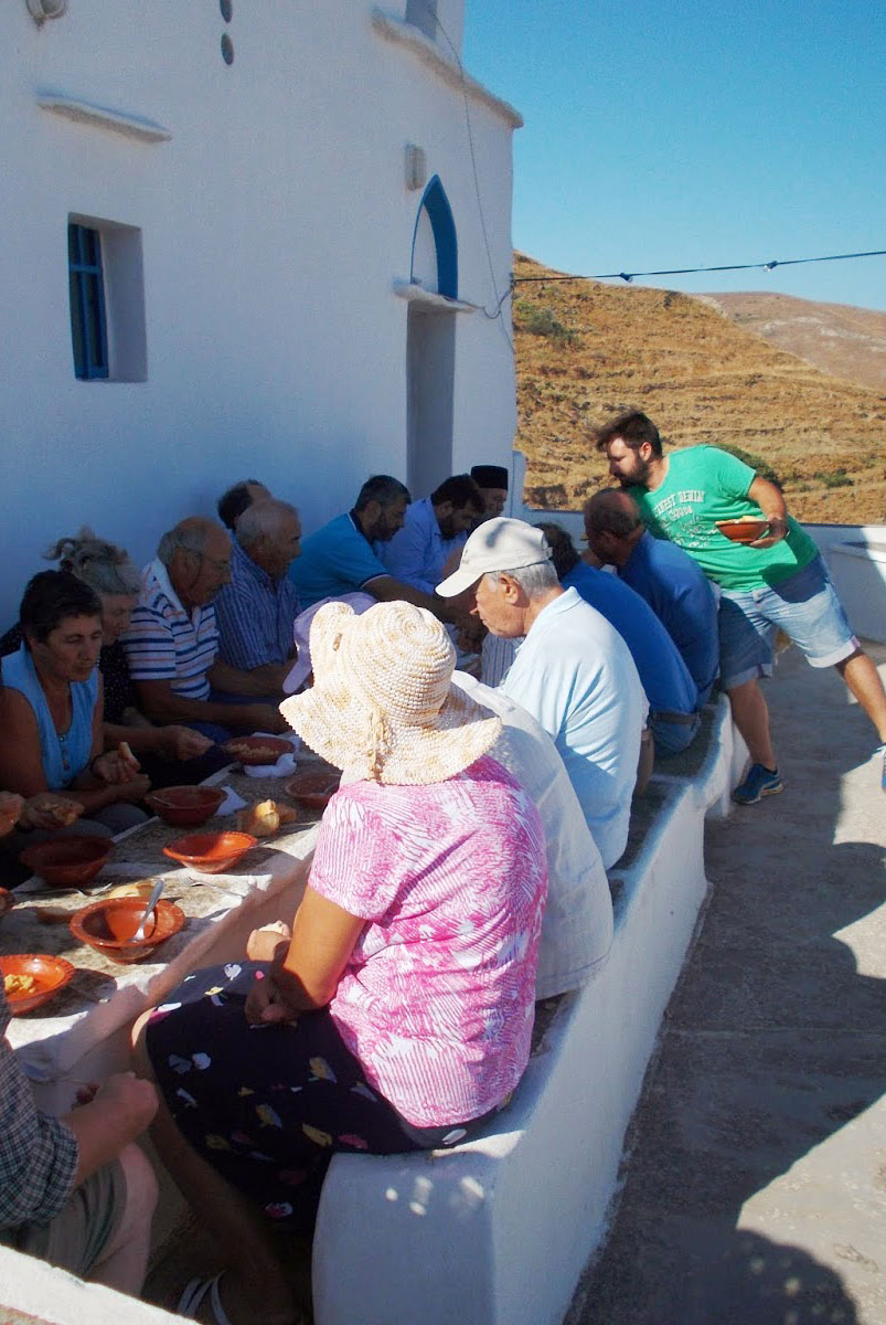 Παραδοσιακό πανηγύρι στη Σέριφο