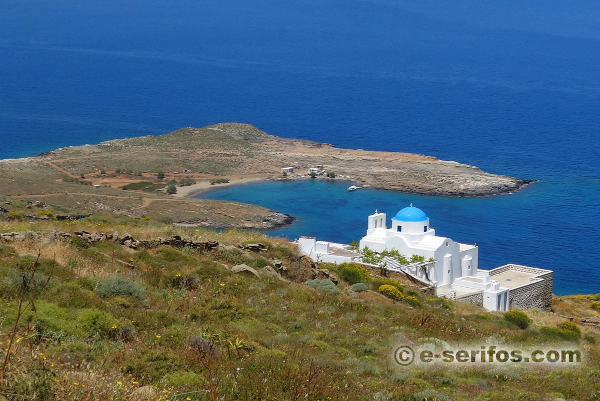Η Παναγία η Σκοπιανή και η παραλία του Πλατύ Γιαλού