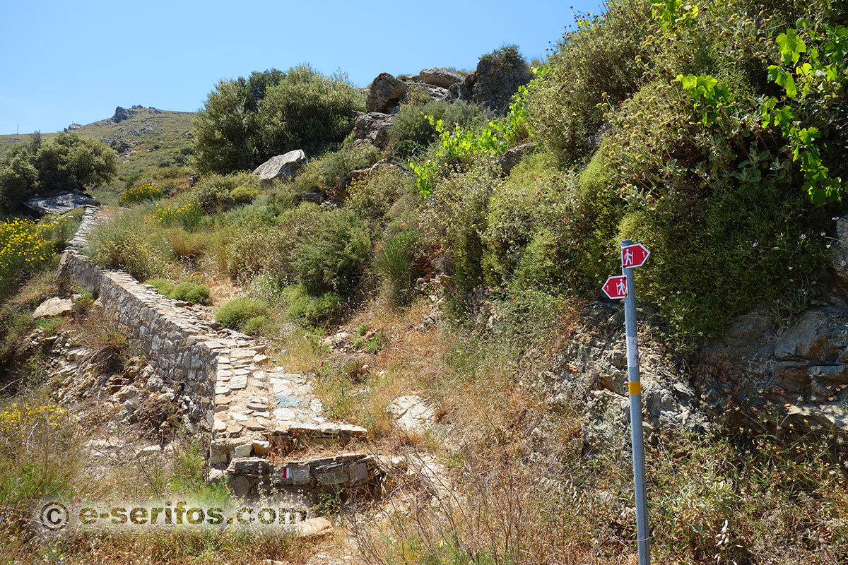 Σήμανση των μονοπατιών στη Σέριφο